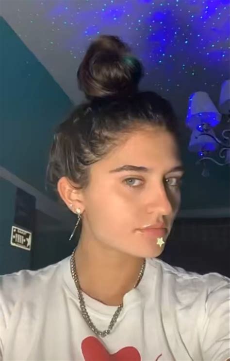 Pin by Aubriena Garza on Tik Toks | Girl, Lgbtq, Lesbian