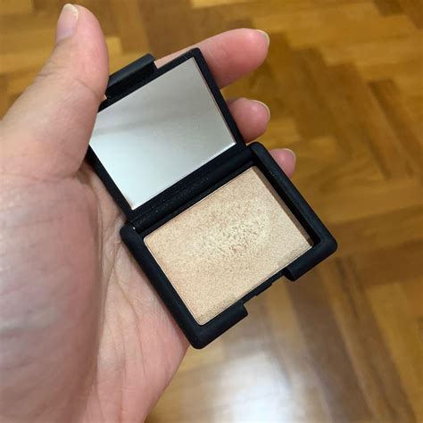 NARS Highlighter - Fort De France, Beauty & Personal Care, Face, Makeup on Carousell