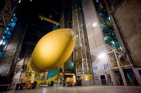 NASA's Last Space Shuttle External Tank to Complete Endeavour L.A. Exhibit | Space