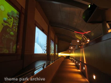 Soarin' at EPCOT | Theme Park Archive