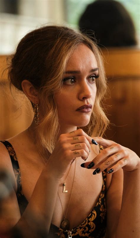 1200x2040 Olivia Cooke HD Naked Singularity 1200x2040 Resolution