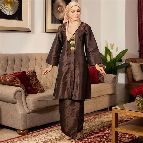 set kebaya azizah dark brown