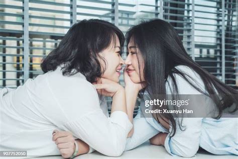 gay china   images haute resolution getty images