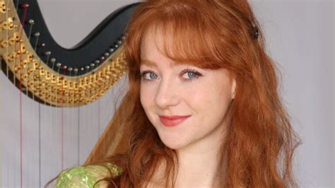 Harpiste en zangeres Inge Louisa Boeken? Direct op ShowBird.com!