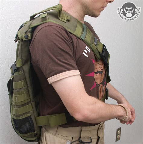 MAXPEDITION Monsoon Gearslinger Backpack: