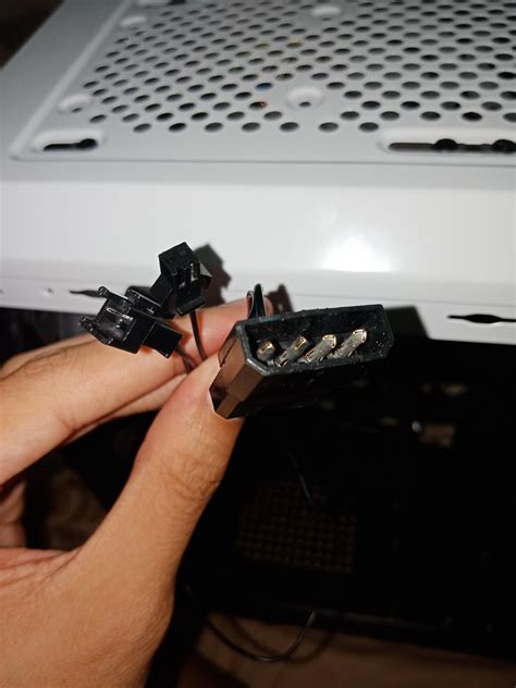 Tech fans are split on the new /connect interface design 7