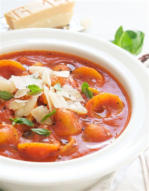 Tomato Soup with Pasta - The clever meal