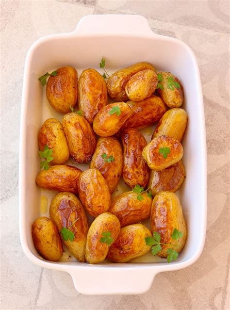 how long to roast baby potatoes at 350