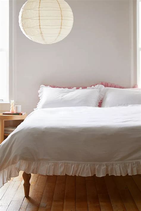 Washed White Ruffle Duvet Set | Urban Outfitters UK