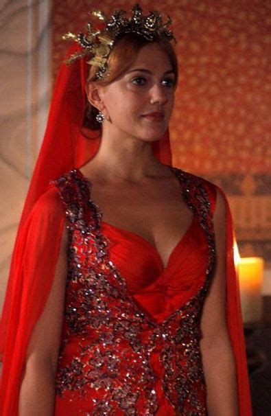 Hurrem Sultan Elbiseleri