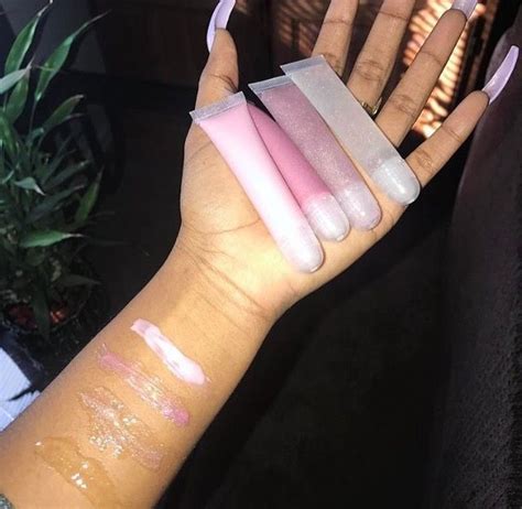 @iisariahii⚠ Lip Gloss Balm, Glitter Lip Gloss, Gloss Lipstick, Glitter ...