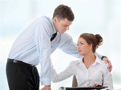 Boss and Employee Romance | Office Romance | Having Affair Boss - Boldsky.com