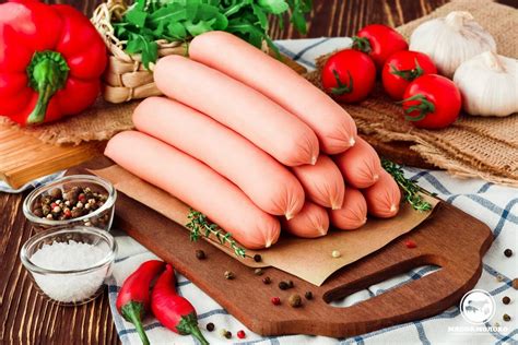 Почему нельзя есть сосиски и сардельки сырыми? Опасные продукты из ...
