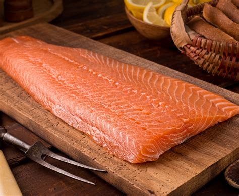 Buy Salmon Fillet 800g -1.1kg Online at the Best Price, Free UK Delivery - Bradley's Fish