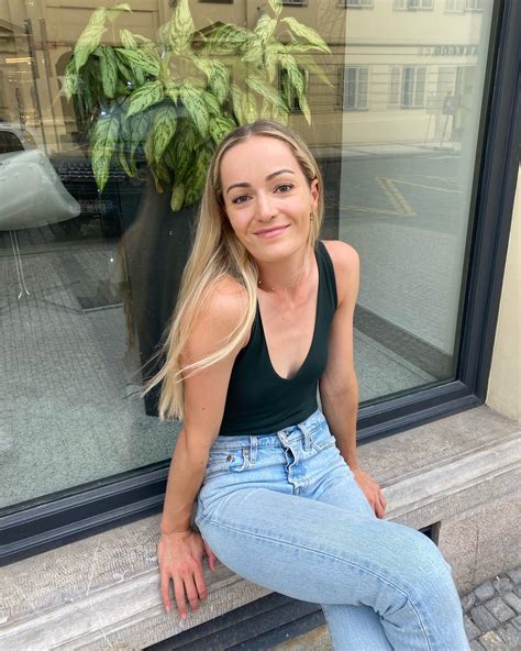 Nicole McNamara | Lovely day exploring Prague Till next time Europe ☕️🥐