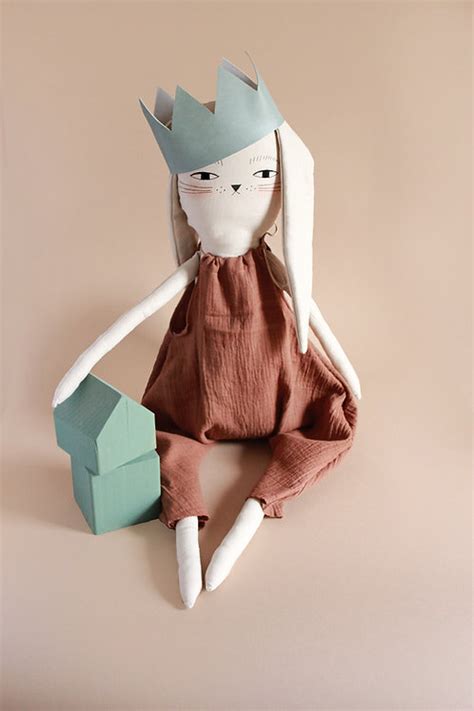 Alex the Bunny | merrilee-liddiard