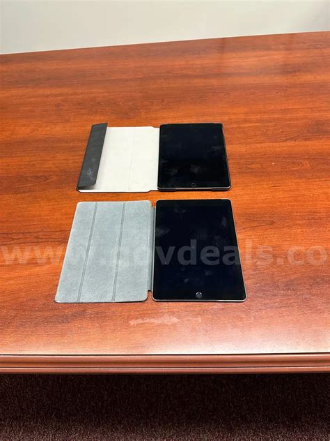 (2) Apple A1567 iPads 16GB | GovDeals