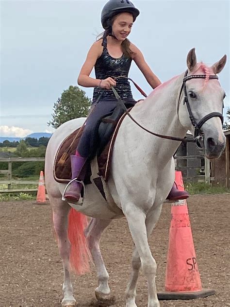 Horseback Riding Victoria BC | Valle Vista Stables Central Saanich
