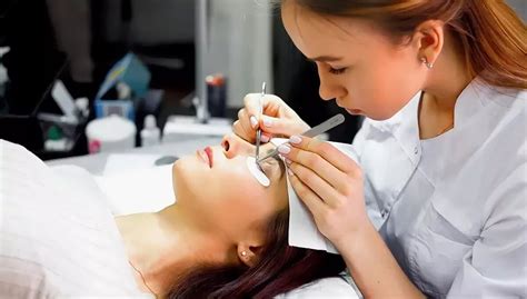 Что нужно и сколько стоить стать мастером по наращиванию ресниц ...