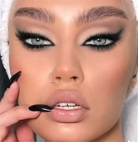 Pin by госпожа мин on make up. | Eye makeup, Eye makeup art, Artistry ...