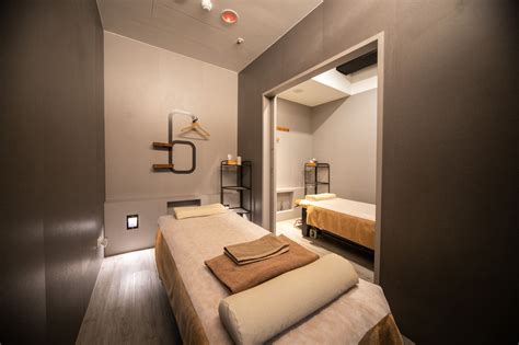 Taipei Massage｜Bade Health Club｜MRT Zhongxiao Fuxing Station - KKday