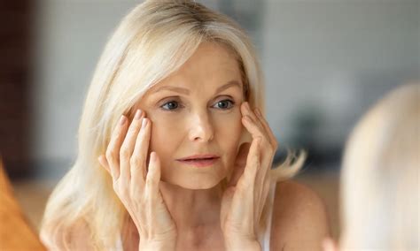 Eye Floaters: What Are They & Should You Be Concerned? - Broberg Eye Care