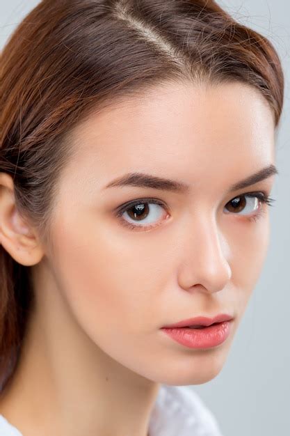 photo  face  woman  gray