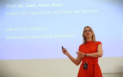 Prof. Alena Buyx bei den Salzburger Hochschulwochen - Institut für