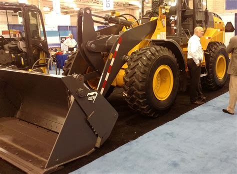 Wheel Loader Multi-Purpose Buckets | GEM Attachments
