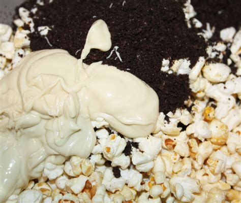 Oreo Popcorn Recipe – Iced Jems