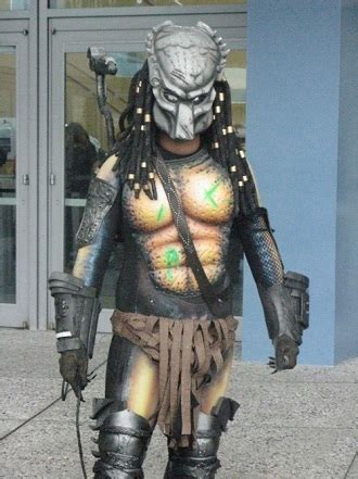 Alien vs Predator Costumes Pictures Gallery | Famous Costumes Gallery