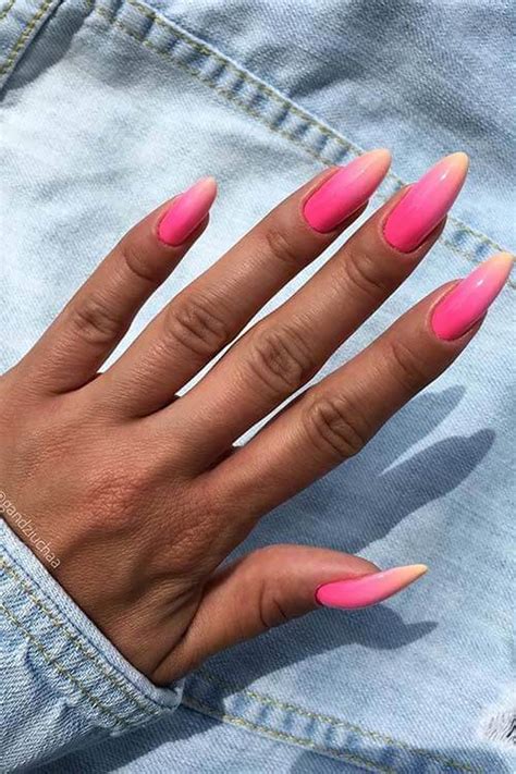 23+ Pretty Pink and White Ombre Nails To Paint Now