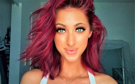 How Jakara Mitchell OnlyFans Creator Built a Brand on Confidence and ...