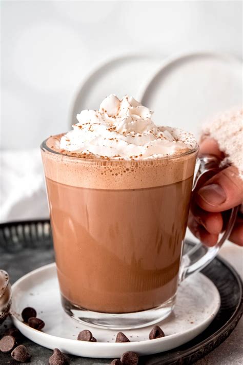 Homemade Mocha Latte (Starbucks Copycat) - coffeecopycat.com