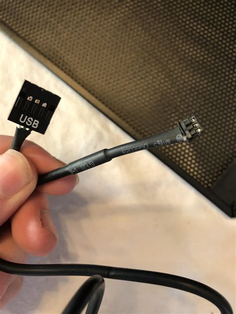 Where do I plug the small end of the USB cable in to power the USB ...