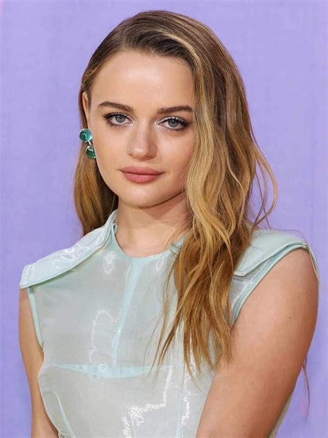 joey king   loves recording voice   animated films