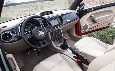 2013 Volkswagen Beetle Convertible - Four Seasons Introduction ...