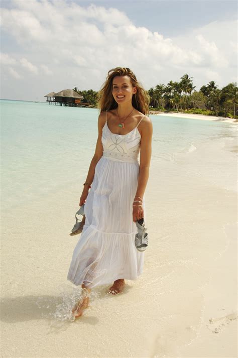 Natascha McElhone photo gallery - 67 best Natascha McElhone pics