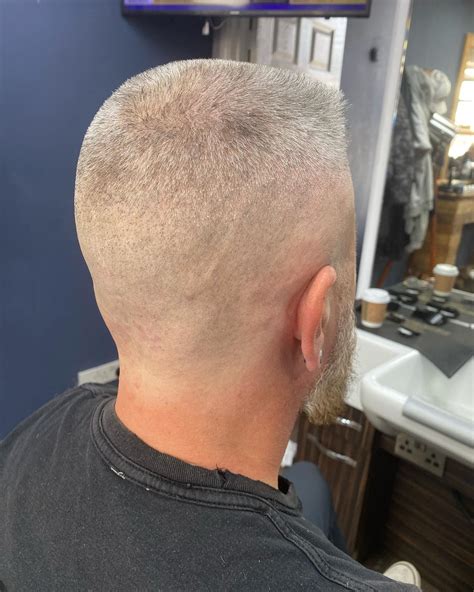 Barbers are debating the difficulty of a faded for long hair 18