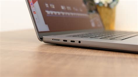 Review MacBook Pro 16” 2021 bản Apple M1 Max