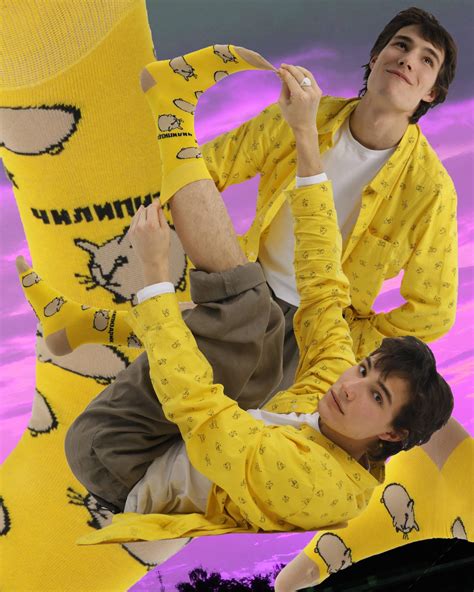 St. Friday Socks выпустили носки с главными мемами 2010-х