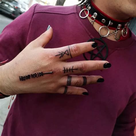 Just got Atreus' hand tattoo, and I feel pretty good c: : r/GodofWar