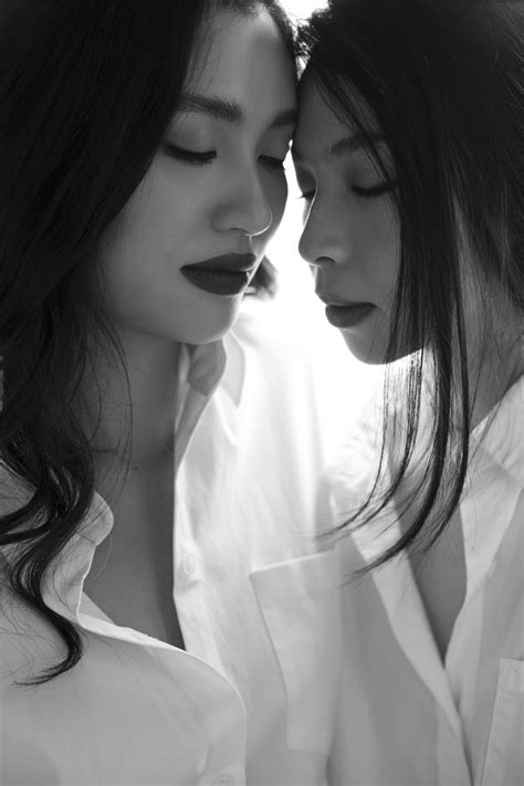 Japanese Lesbians Deep Tongue Kissing Pictures | Download Free Images
