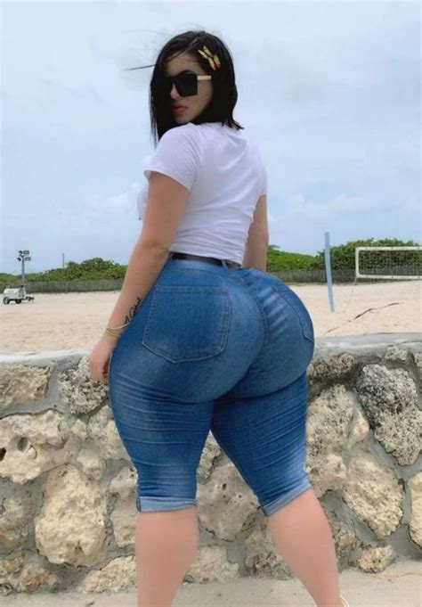 That big o booty by bigandthickstuff on DeviantArt Bbw Sexy, Tight