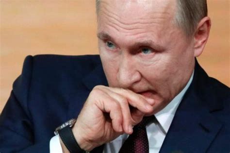 Отруєння, раптова хвороба, нещасний випадок – російська еліта розглядає ...