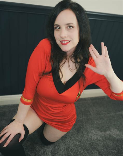 bunnytails | Live long and prosper! Have you checked out my Star Trek
