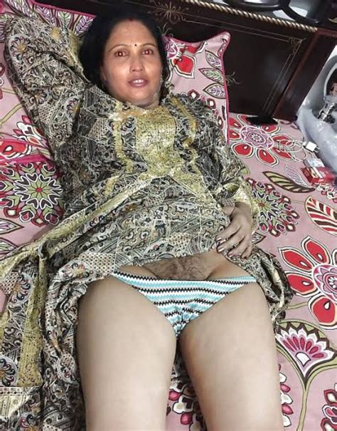 desi pratima aunty picsart      porn pic eporner