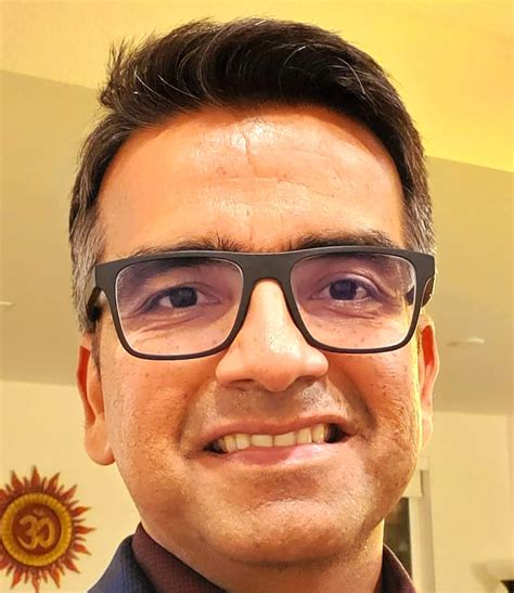 deepak bajaj author  american kahani