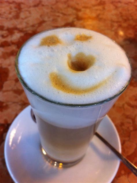Gratis Afbeeldingen : cafe, koffie, glas, schuim, kop, latte ...