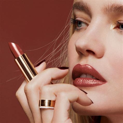 GUERLAIN Rouge G розкішна помада | notino.ua | Великий асортимент